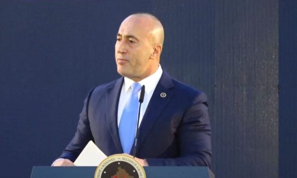 Reagon Haradinaj  Kurti po kërkon shpëtim  shpërndarjen e Kuvendit e mbështesim pas dorëheqjes apo shkarkimit të tij