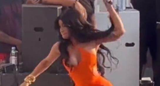 Cardi B paditet pasi hodhi mikrofonin drejt një fansi, ai thotë se u lëndua rëndë