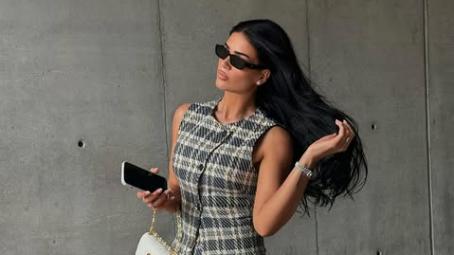 Erijona Sejdiu shkëlqen në pushime në Greqi, trup perfekt pas lindjes