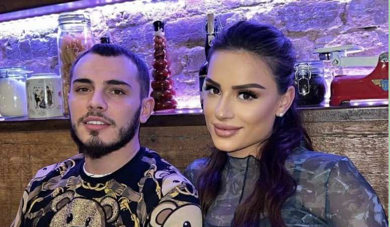 Reagon bashkëshortja e Marinit pas humbjes së djalit