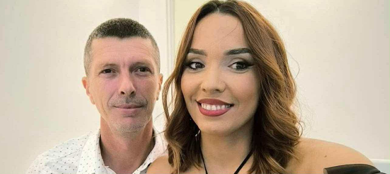 Kush është bashkëshorti i Ardiana Thaçit? Gazetarja e njohur ruan me fanatizëm jetën private