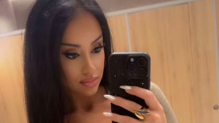 Albiona Muqiqi, vajza e Nysretit dhe Meritës e ndezë rrjetin