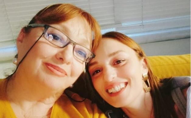  S mund të jetoj pa nënën  Më falni   aktorja turke alarmon fansat