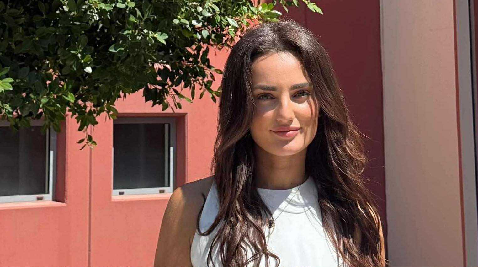Kleona, estetistja shqiptare që frymëzon përtej pamjes: “Bukuria është dashuri ndaj vetes”