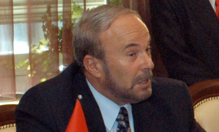 Ahmeti reagon pas vdekjes së Fatos Nanos  Miku im i orëve të vështira