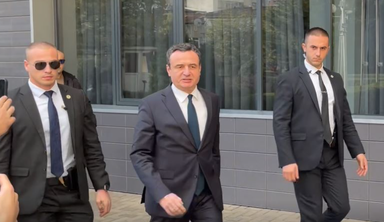 Pas përfundimit të takimit me Presidenten Osmani  Kurti  Kushtetuta dhe ligjet janë të qarta