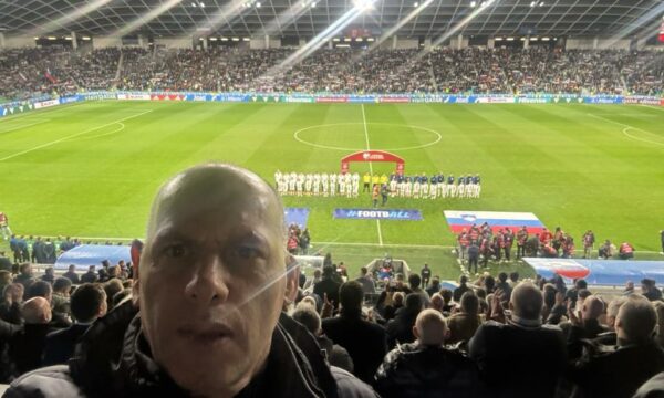 Lladrovci e ndjek ndeshjen Slloveni Kosovë  Fitorja qoftë fjala jonë nga kjo përballje