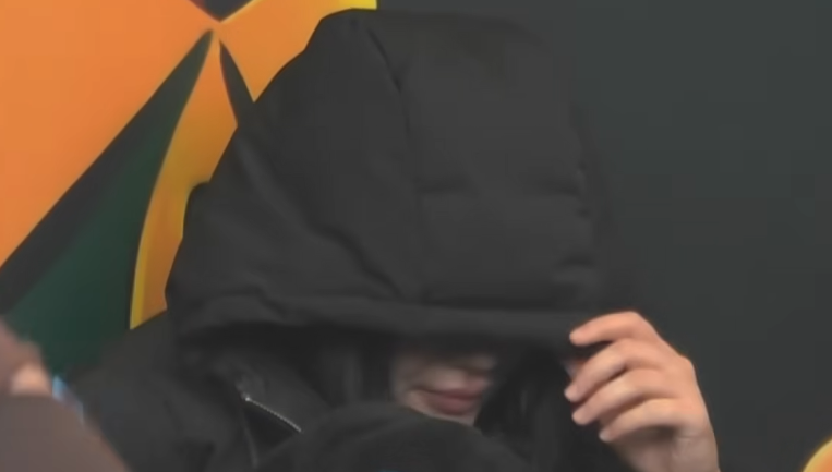 Alba përlotet  çfarë ndodhi me të 