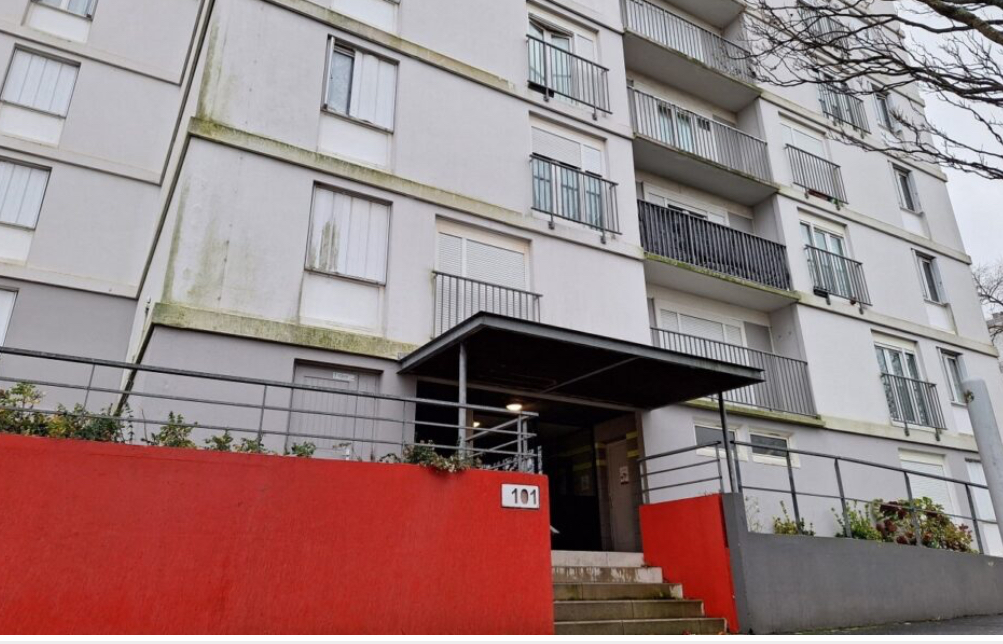 Francë  Çifti shqiptar gjenden të vdekur në banesën e tyre  dyshohet se burri vrau gruan