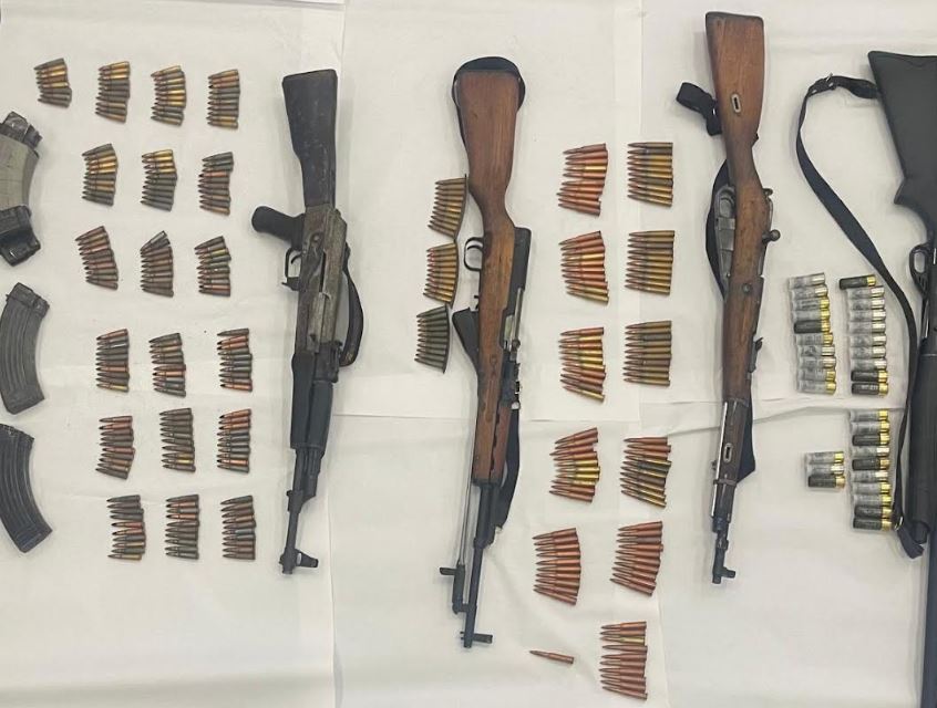 Aksion i përbashkët mes Prokurorisë dhe Policisë në Rahovec  zbulohen arsenal armësh