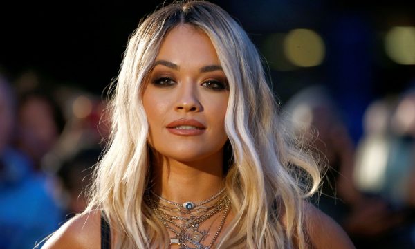 Rita Ora në kujtimet e fëmijërisë në Pejë  bashkë me motren dhe vëllain