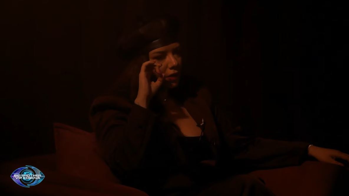 Sëmundja e rëndë e Sasës  publikohen fotot e saj me tumor