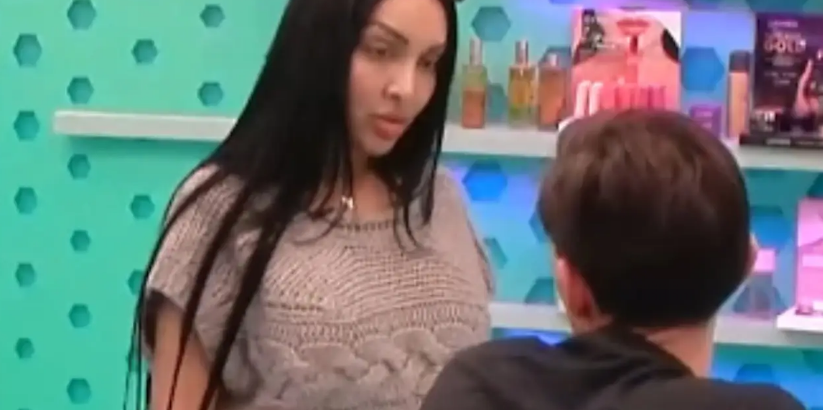 Përplasje mes Juxhinit dhe Armelës  Nuk je bodybuilder  s ti ula pantallonat