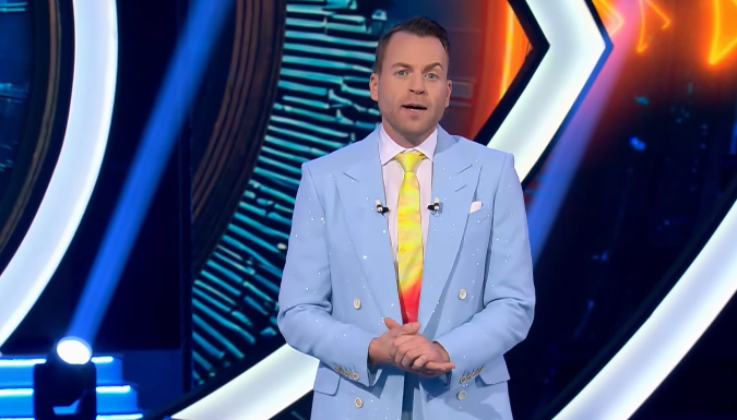 Ledion Liço i çudit shikuesit me stilin e tij në prime in e sontshëm