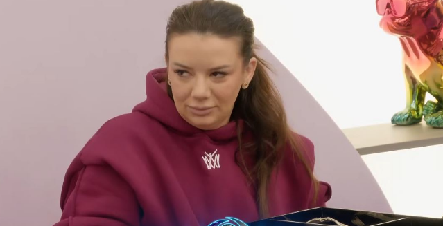  Ta ha synin ty   kujt po i drejtohet me këto fjalë Sasa 