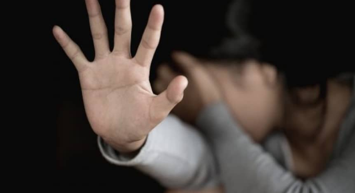 E mitura nga Mamusha raporton keqtrajtim të rëndë seksual nga 19 vjeçari me të cilin kishte qenë e fejuar