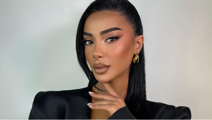 Kaderi publikon foto të reja me plot stil