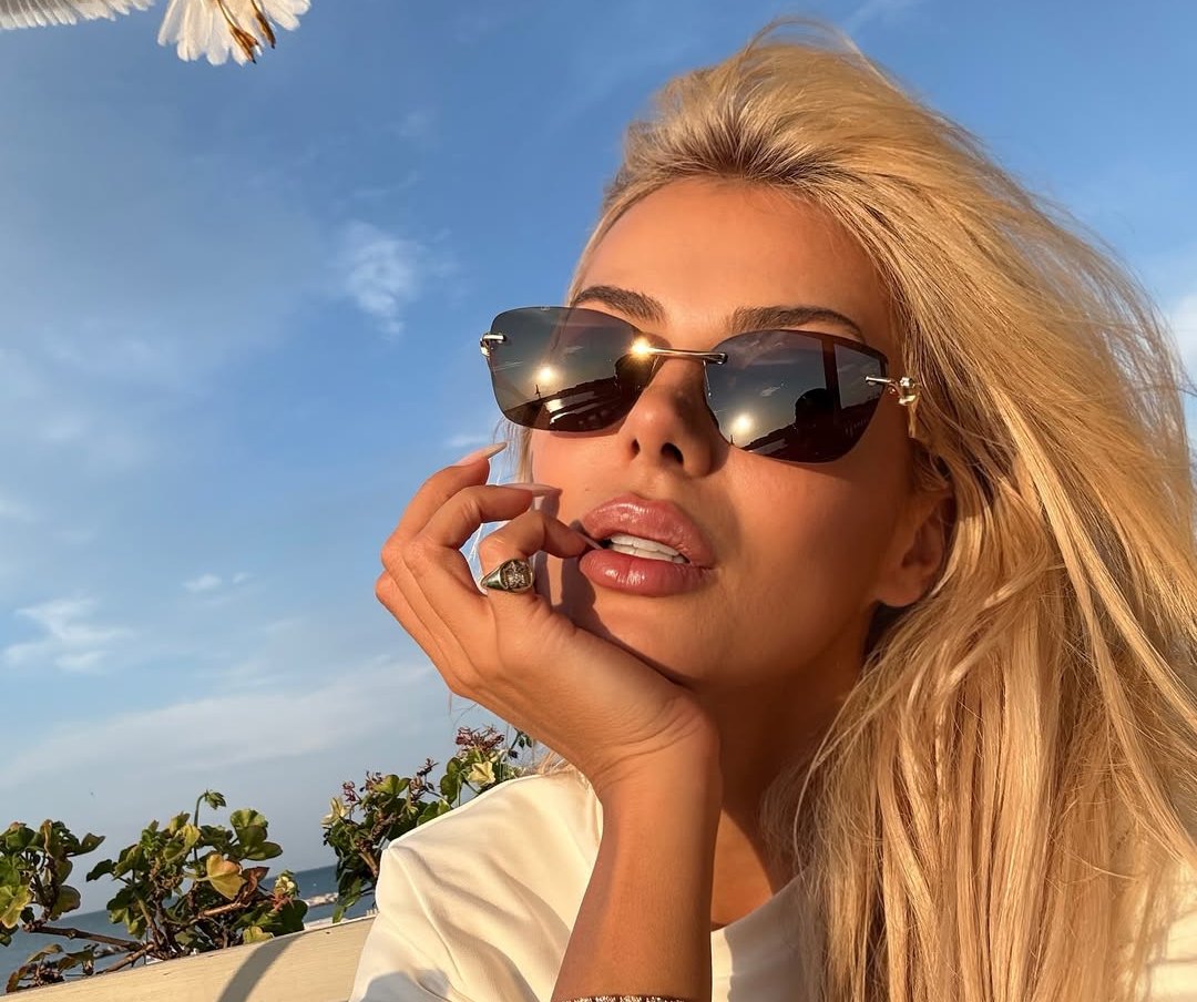 Marina Vjollca  thyen rrjetin   duket më seksi se kurrë 