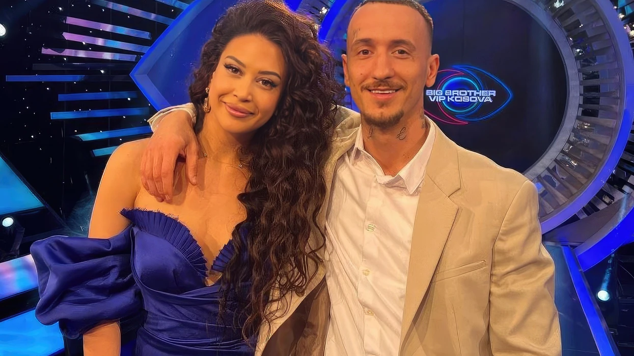 Ish e dashura e Getinjos operon gjoksin  poza nga shtrati