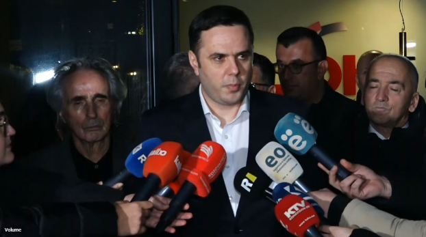 Lumir Abdixhiku ofron dorëheqjen në Kuvendin e LDK së