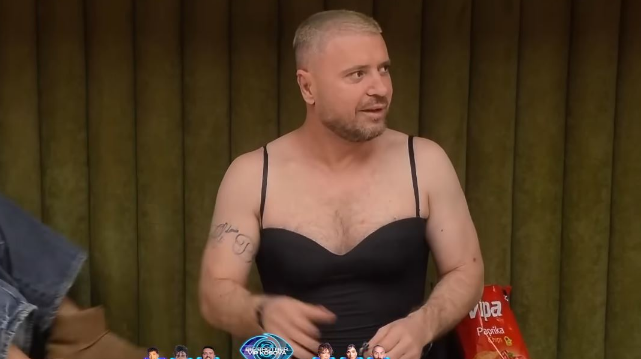 I veshur si grua dhe me sytjena  Labi dhuron show