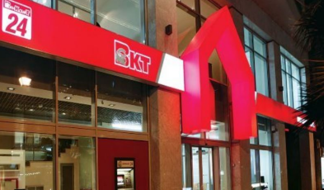 Thyhet sistemi i sigurisë në BKT  Qytetarëve të Shqipërisë u zbrazen paratë nga kartat