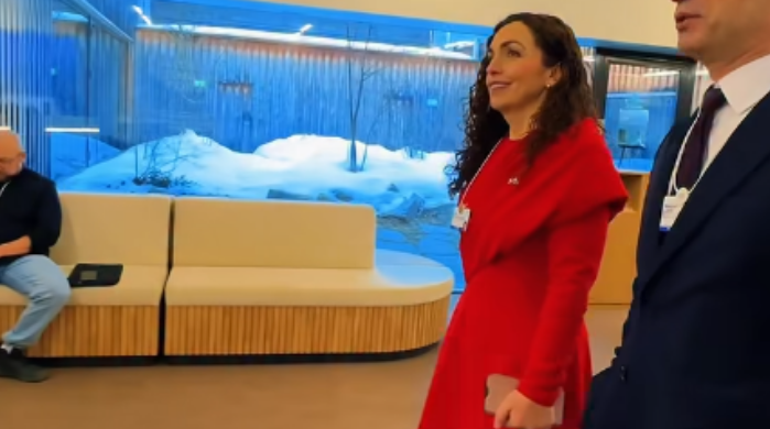 Me ftesë të Trumpit  Osmani arrin në Davos për ceremoninë e themelimit të Bordit të Paqes