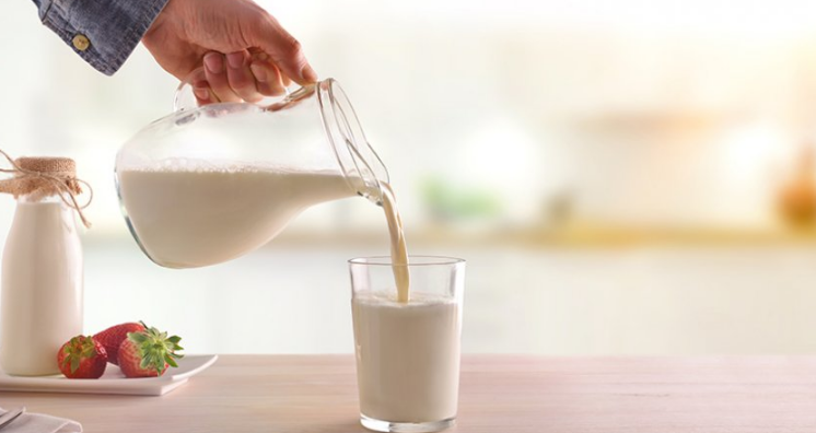 Pse medikamentet nuk rekomandohet të konsumohen me produkte qumështi 