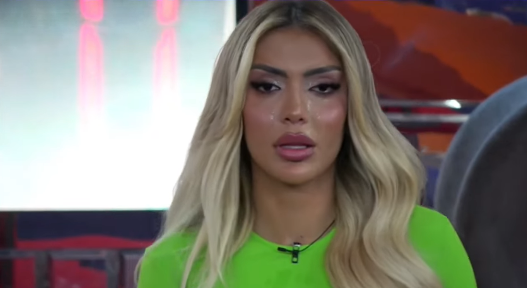 Brikena rrëfen historinë e saj familjare mes lotësh në sy