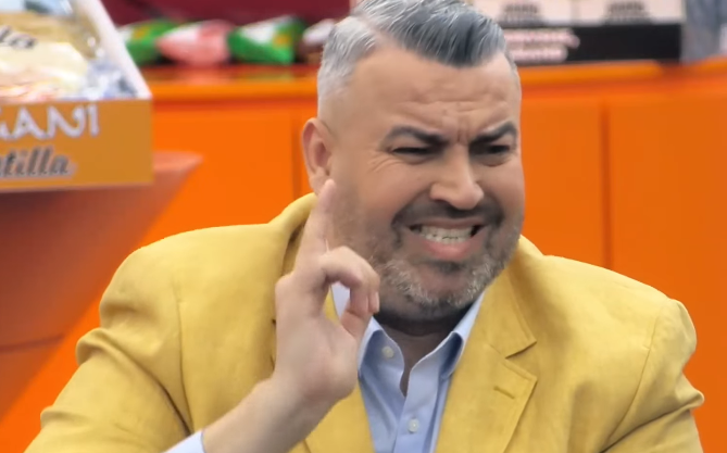  Nuk jam i penduar    Rogerti shokon publikun me negativitet