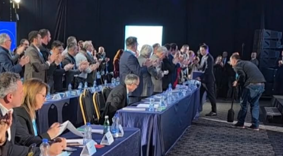 Të gjithë në këmbë për Abdixhikun  por jo edhe Hoti  Bajrami dhe Arben Gashi 