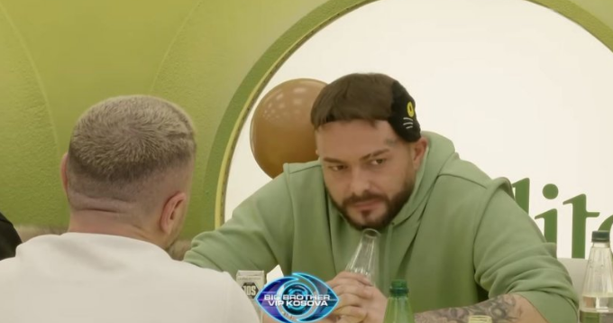 Labi e  detyron  Limin të tregojë se si u njoh me Bia Khalifen