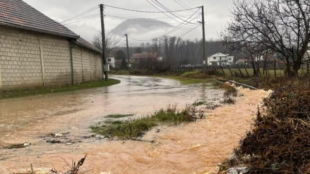 Situatë alarmante nga vërshimet  Fondi Emergjent  zgjidhja urgjente për mbrojtje dhe reagim