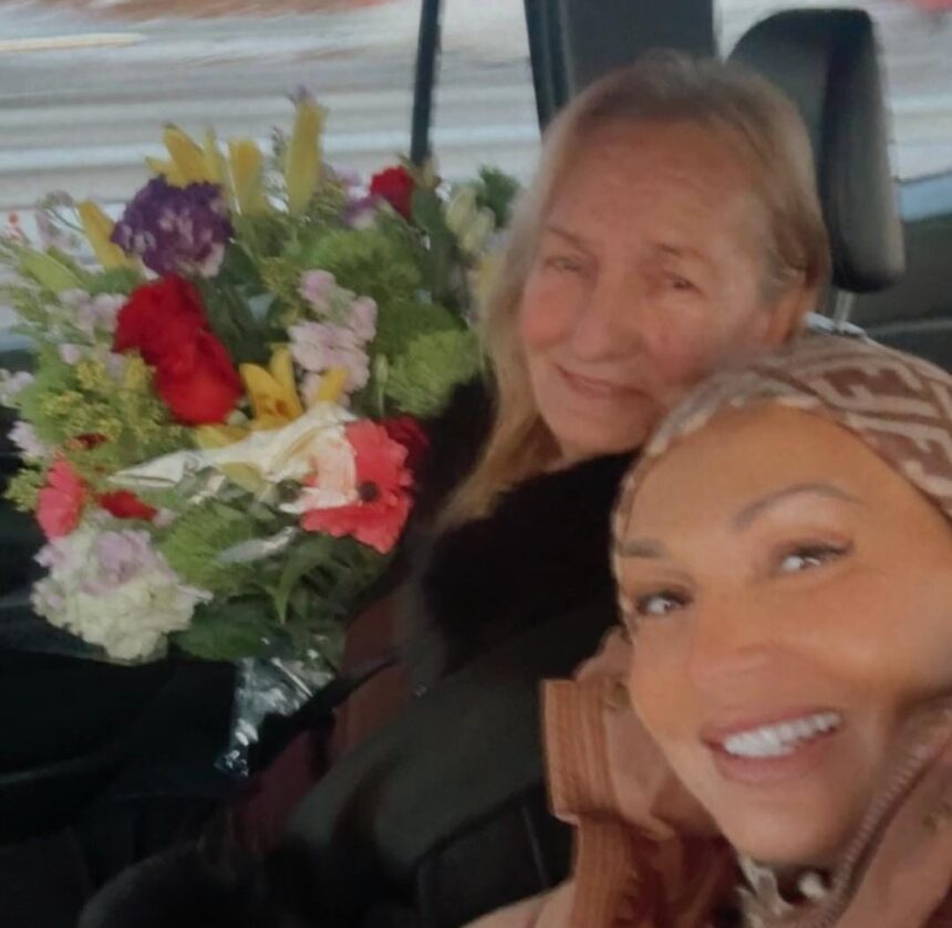 Në betejën me sëmundjen  e ëma i shkon në vizitë Antigonë Ramosajt