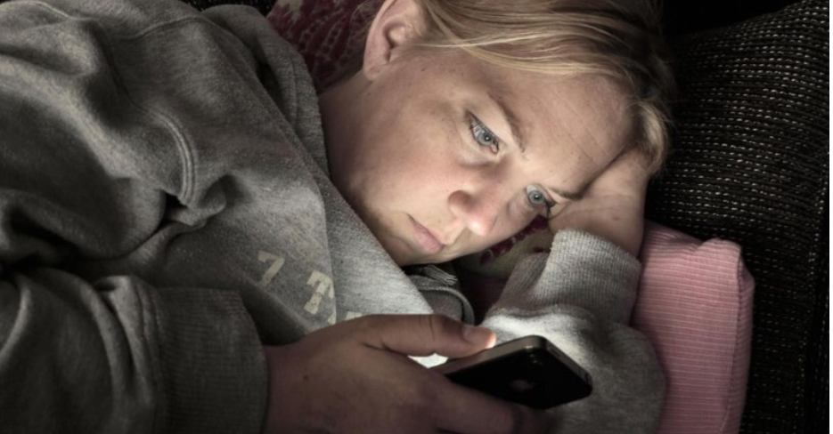 Filloi në Kinë dhe tani po përhapet kudo  Aplikacioni i ri për njerëzit e vetmuar