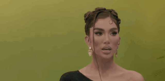 Bia Khalifa zbulon të vërtetën pas bisedës virtuale me fansat 