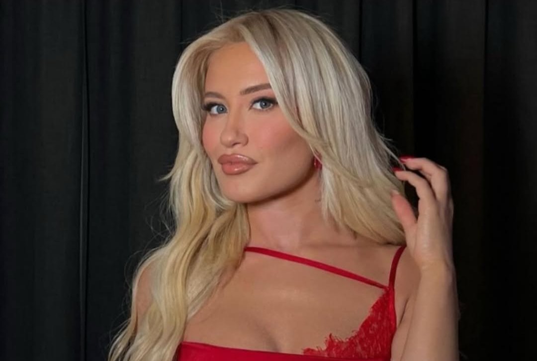 Dea mahnit ndjekësit me pamjen e saj dimërore