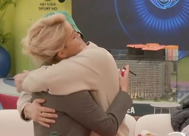 Përqafohen Dolce dhe Limi