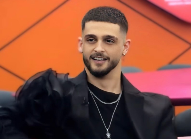 Dj Gimbo zbulon këshillën që ia ka dhënë Gjesti para hyrjes në BBVA