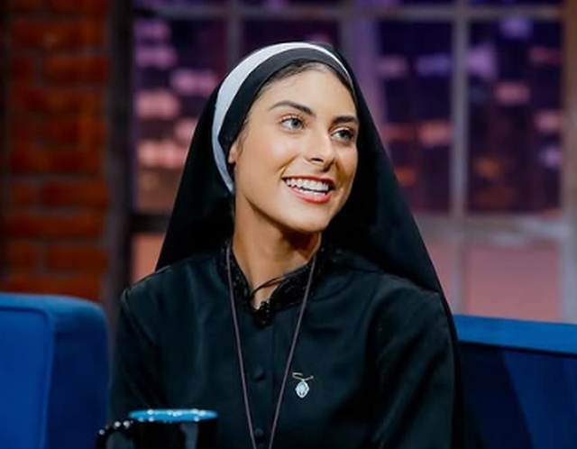 Modelja që u bë murgeshë  Pse historia e Camila Rodriguez ka përçarë rrjetet sociale