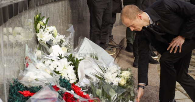 Ambasada amerikane  për masakrën e Reçakut  Akt tmerri i papërshkrueshëm që tronditi botën