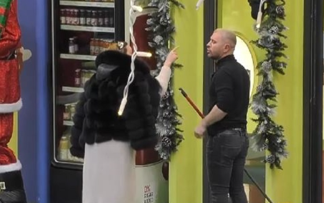  Shko fale akshamin  drekën e sabahun   debat i ashpër mes Fjollës dhe Labit