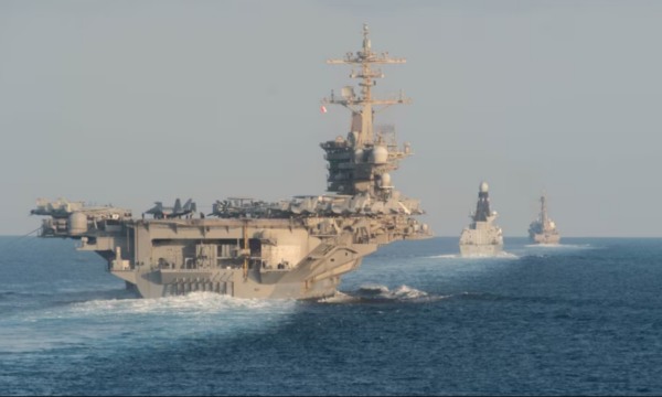 Luftanijet amerikane arrijnë në Lindjen e Mesme  Trump thotë se Irani dëshiron të bisedojë