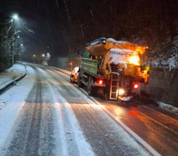 Bëhet thirrje për kujdes në trafik  shkak ngricat