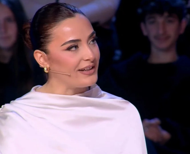 Xhodi Skura  Brikena është shumë e zgjuar  ka ditur se ku të godasë