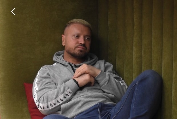 Labinot Rexha i shkruan dhe telefonon ish konkurrentit  ai ja nxjerr të gjitha në Instagram