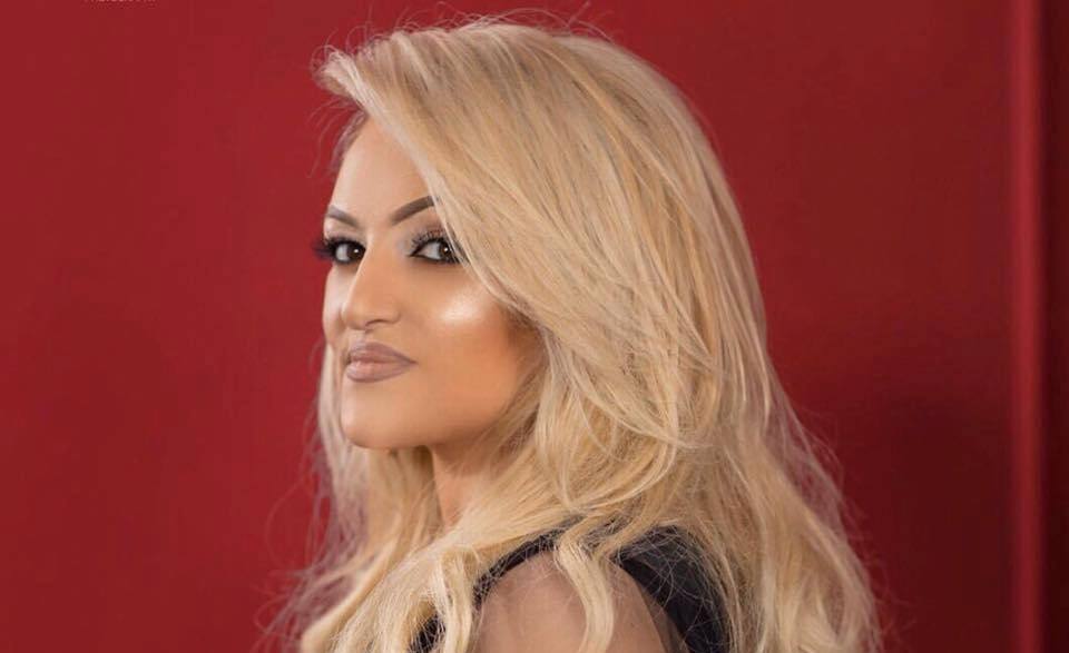 Safete Mustafa lë pa fjalë me pamjen e re si 20 vjeçare