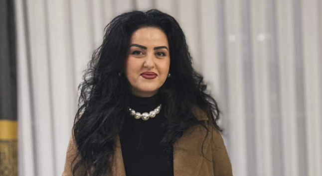 A është kjo më e bukura ndër motrat Mustafa 