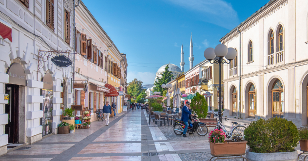 Shqipëria në top 5 vendet për dosjen Epstein  eksperti  Shkodra  e para për kërkime nga qytetet 