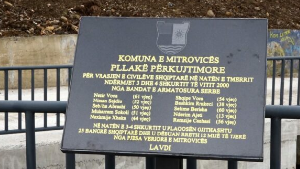 Vendoset pllaka përkujtimore për viktimat e  Natës së Tmerrit  në Mitrovicë